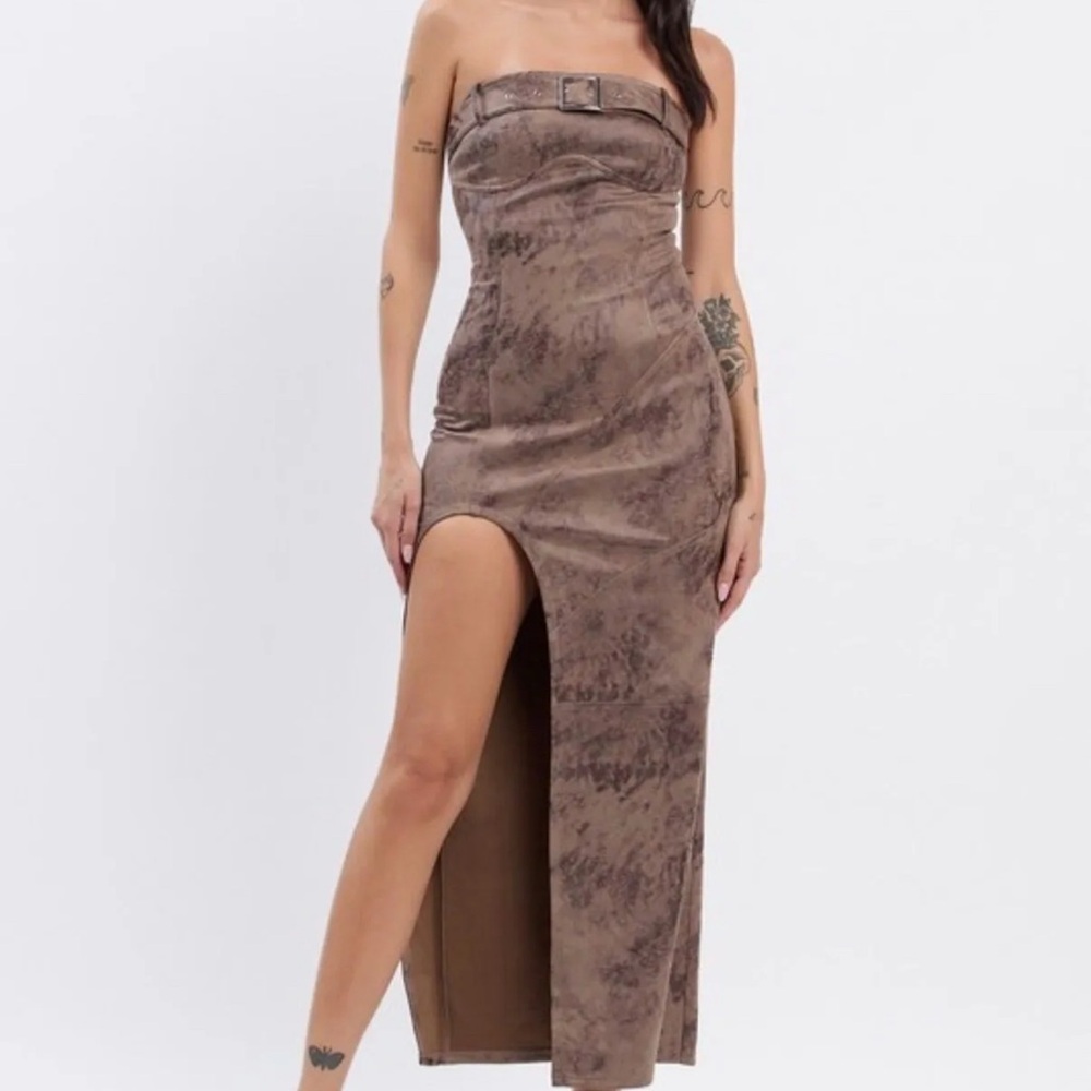 Elegant Strapless Brown Dress